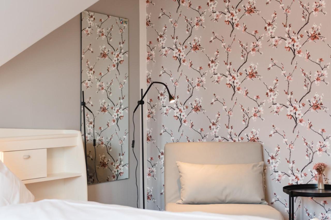 Straendhus Bed&Breakfast Hasselberg  Eksteriør bilde