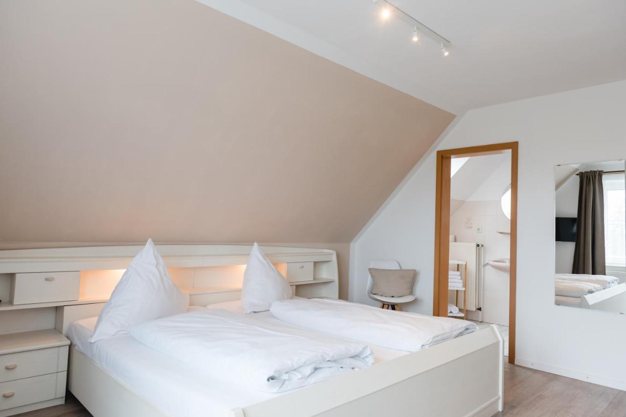 Straendhus Bed&Breakfast Hasselberg  Eksteriør bilde